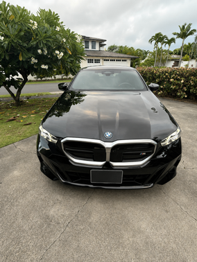 Black 2024 BMW i5 M60
