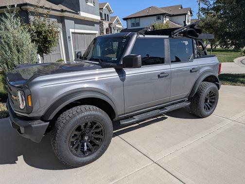 2023 Ford Bronco Base