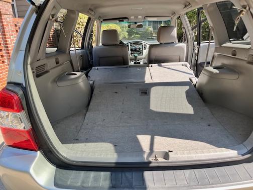 2006 Toyota Highlander Hybrid Base
