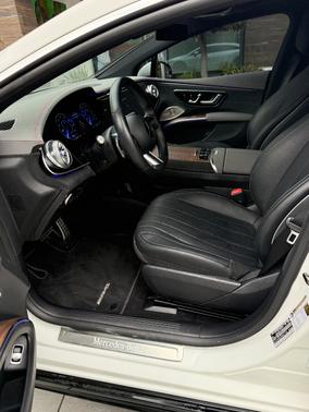 White 2022 Mercedes-Benz EQS 580 4MATIC