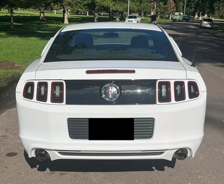 White 2014 Ford Mustang V6