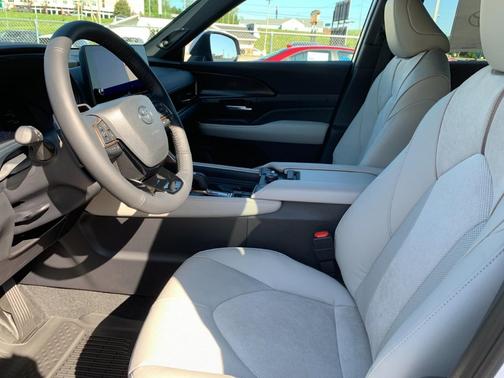 White 2026 Toyota Grand Highlander Hybrid MAX Platinum