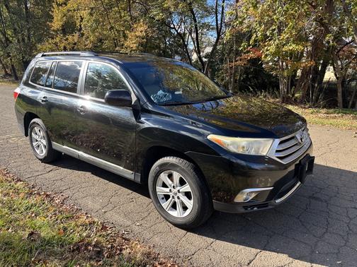 2013 Toyota Highlander SE