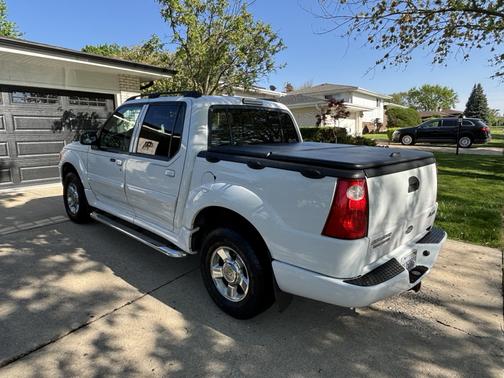 2005 Ford Explorer Sport Trac Adrenalin