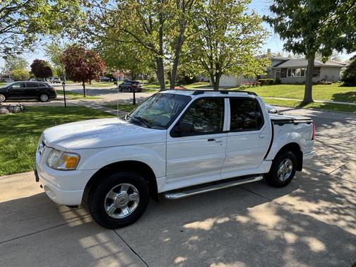 2005 Ford Explorer Sport Trac Adrenalin