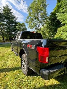 Black 2019 Ford F-150 XLT