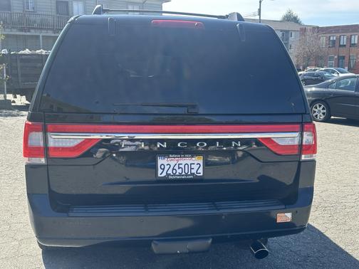 2017 Lincoln Navigator L Select