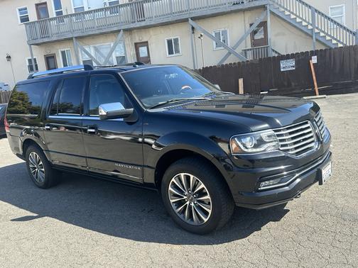 2017 Lincoln Navigator L Select