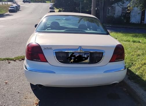 2001 Lincoln Continental Base