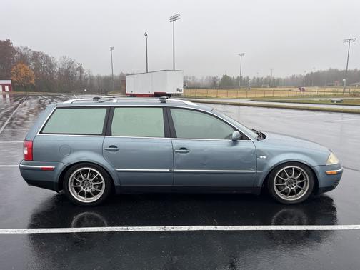 2003 Volkswagen Passat W8 4Motion