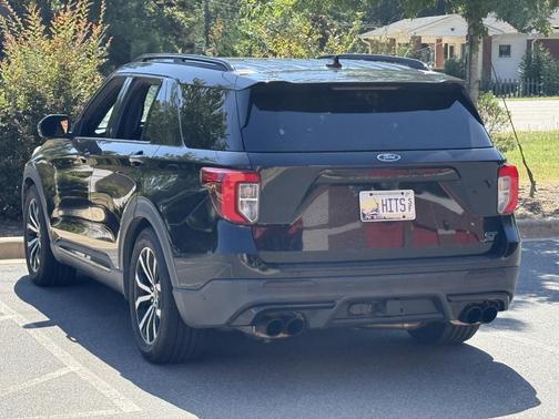 Black 2020 Ford Explorer ST