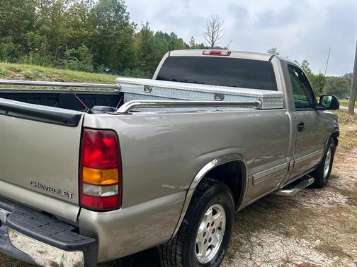 2001 Chevrolet Silverado 1500 LS