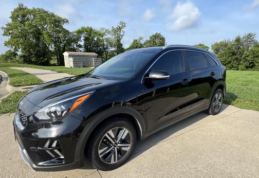 2022 Kia Niro Plug-In Hybrid EX Premium