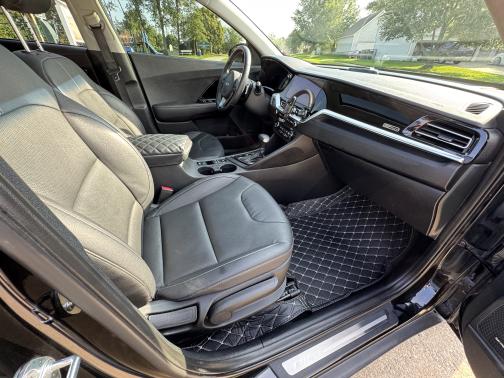 2022 Kia Niro Plug-In Hybrid EX Premium