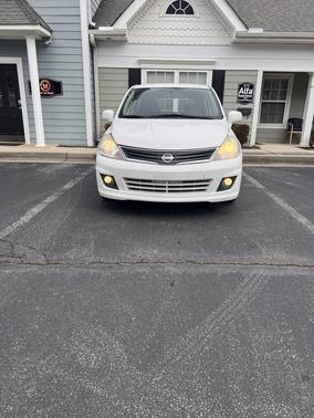 2010 Nissan Versa 1.8 SL