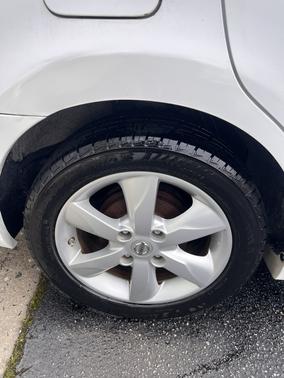 2010 Nissan Versa 1.8 SL