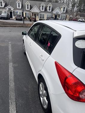 2010 Nissan Versa 1.8 SL