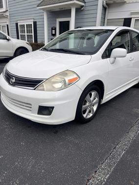 2010 Nissan Versa 1.8 SL
