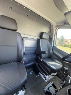 2018 Mercedes-Benz Sprinter 2500 Standard Roof