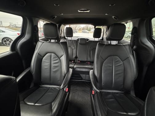 2021 Chrysler Pacifica Hybrid Touring L