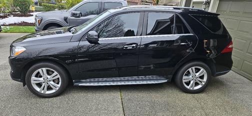 Black 2015 Mercedes-Benz M-Class ML 350 4MATIC