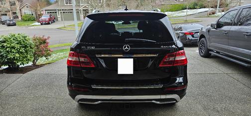 Black 2015 Mercedes-Benz M-Class ML 350 4MATIC