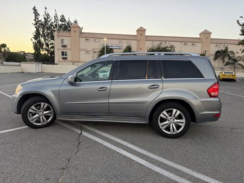 Silver 2012 Mercedes-Benz GL-Class GL 450 4MATIC