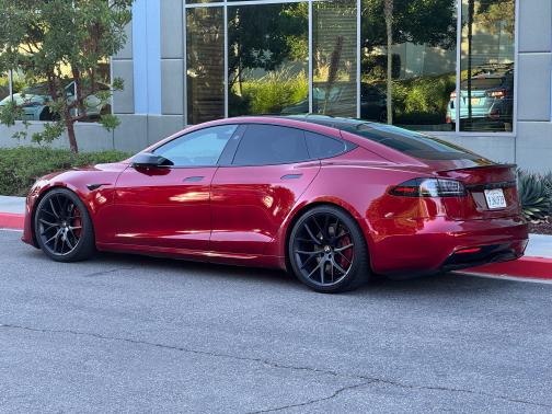 2024 Tesla Model S Plaid