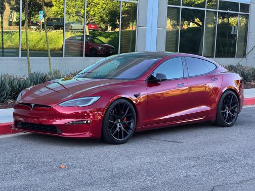 2024 Tesla Model S Plaid