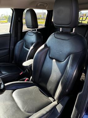 Blue 2016 Jeep Renegade Limited