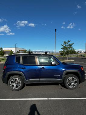 Blue 2016 Jeep Renegade Limited