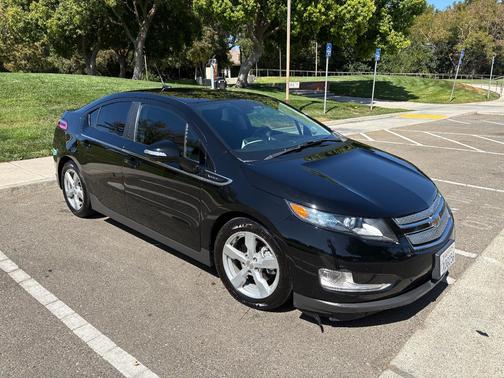 Black 2013 Chevrolet Volt Base