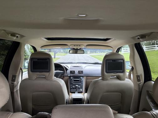2010 Volvo XC90 3.2