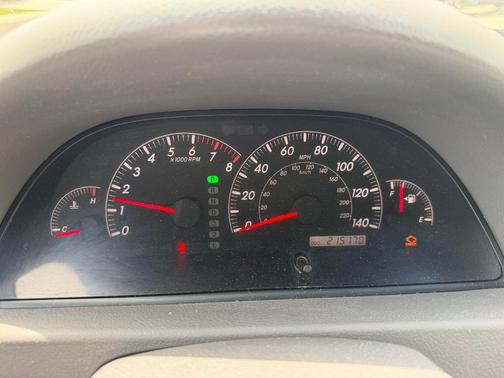 Silver 2005 Toyota Camry LE