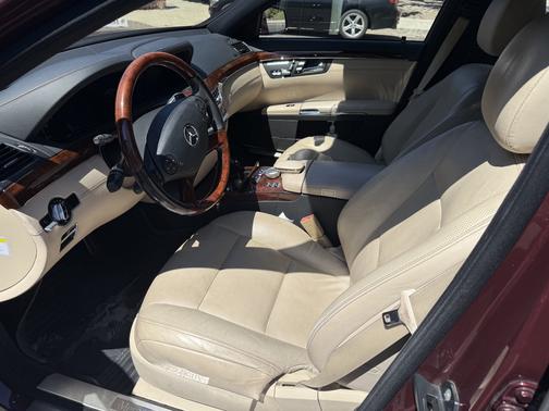 2012 Mercedes-Benz S-Class S 550 4MATIC