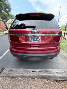 Red 2014 Ford Explorer Limited