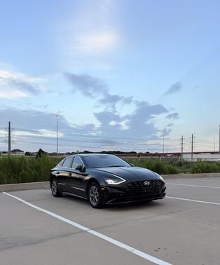 Black 2023 Hyundai SONATA SEL