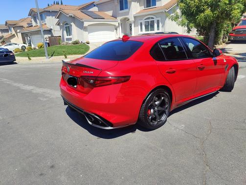 2018 Alfa Romeo Giulia Quadrifoglio