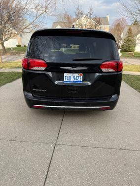 Black 2017 Chrysler Pacifica Touring-L