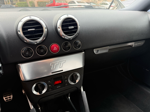2002 Audi TT quattro
