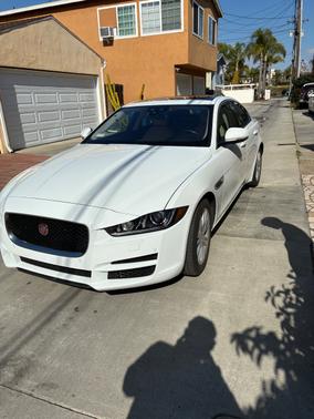 2018 Jaguar XE 25t Premium