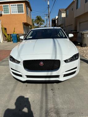 2018 Jaguar XE 25t Premium