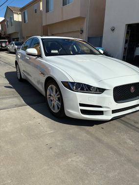 2018 Jaguar XE 25t Premium