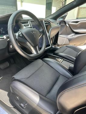 Black 2018 Tesla Model S 75D