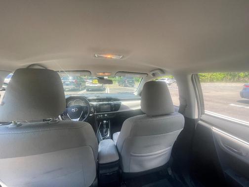 Green 2015 Toyota Corolla LE