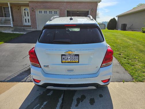 White 2018 Chevrolet Trax LT