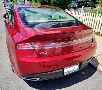 2014 Lincoln MKZ Hybrid Base