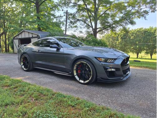 2022 Ford Shelby GT500 Base
