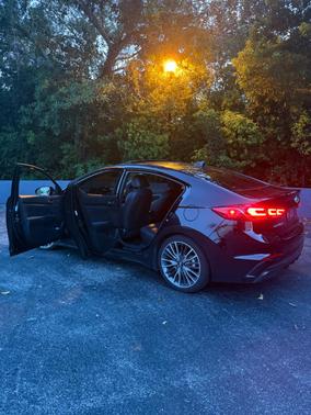 Black 2018 Hyundai ELANTRA Sport