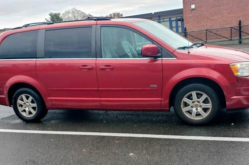Red 2008 Chrysler Town & Country Touring